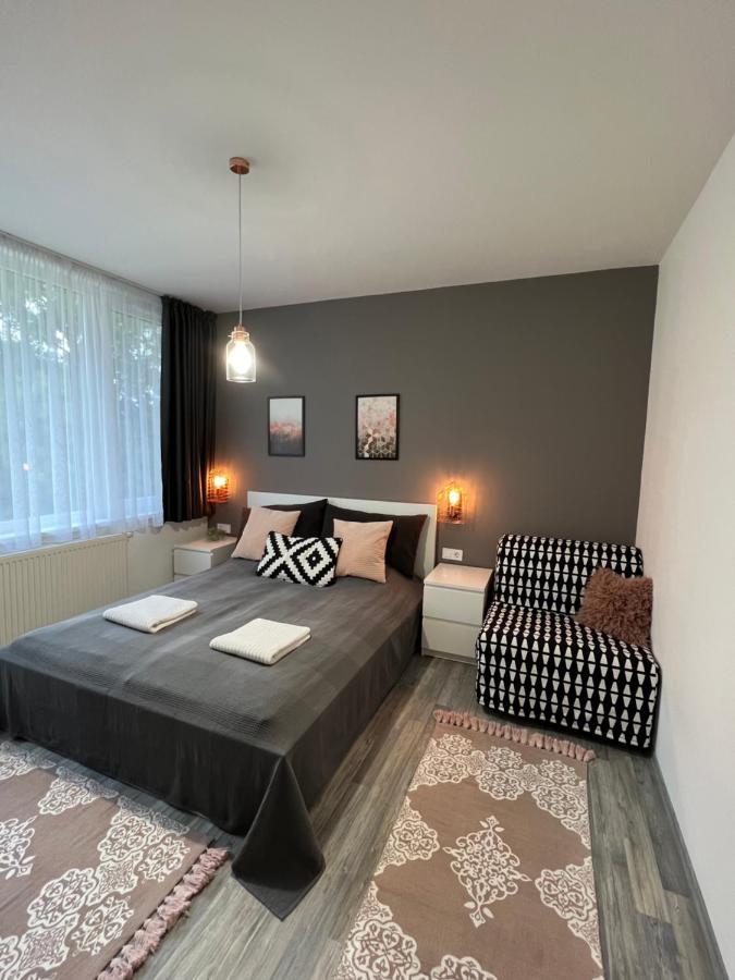 Spirit Homes Apartments Orosháza Eksteriør billede